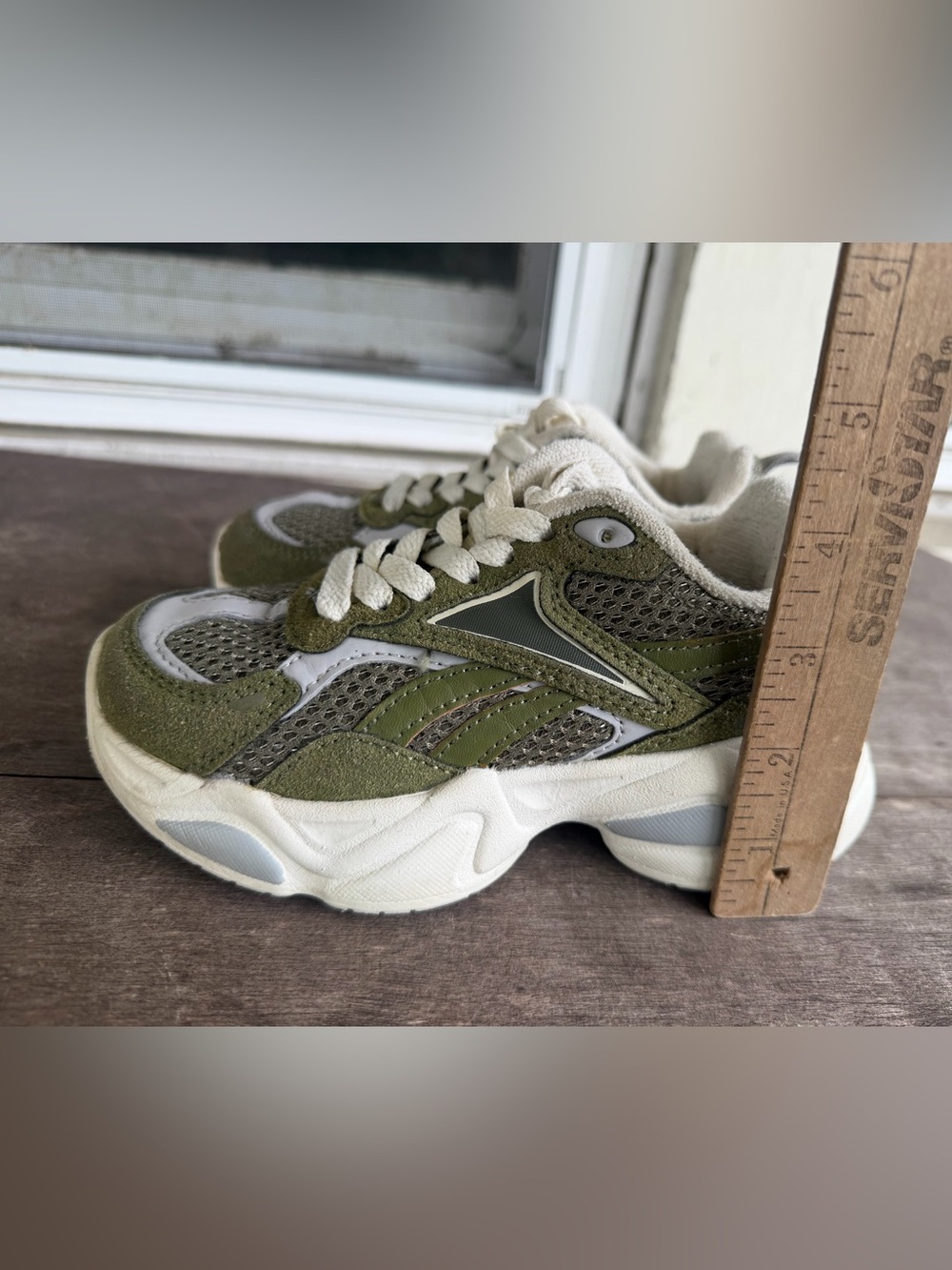 Reebok Charge Run Unisex Kids Sage White Gray Mesh Chunky Athletic Sneaker Sz 11 - Picture 15 of 15